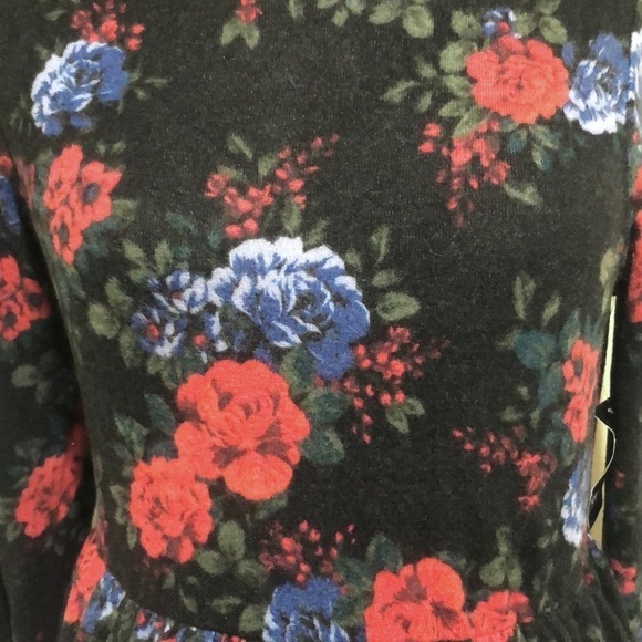 NWT Torrid Super Soft Plush Dress 00 M L Dark Gray Floral Puff Sleeve Skater - Picture 3 of 13